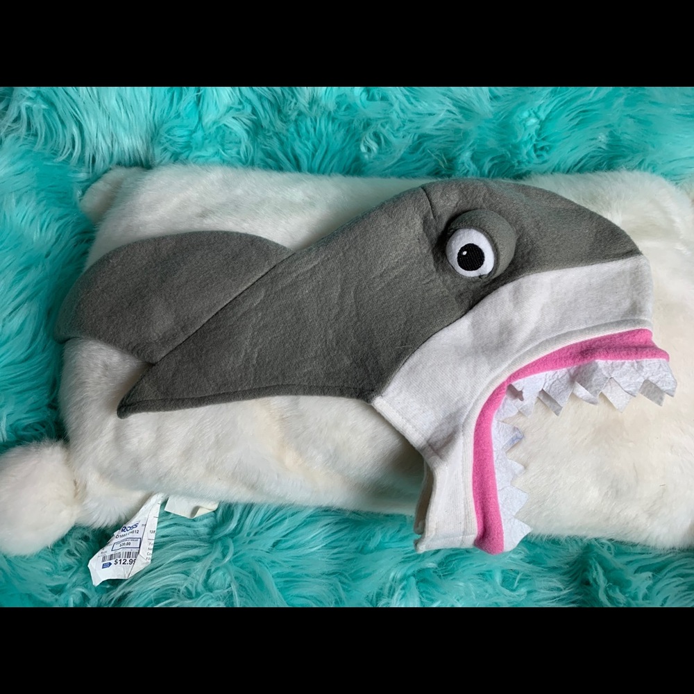 Sharks 🦈 cap . - Picture 8 of 8